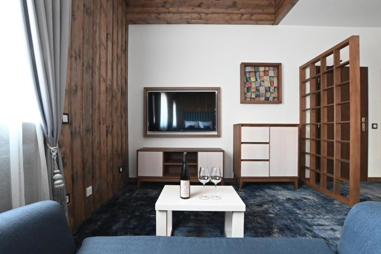 Apartmany Spessart ホムトフ エクステリア 写真