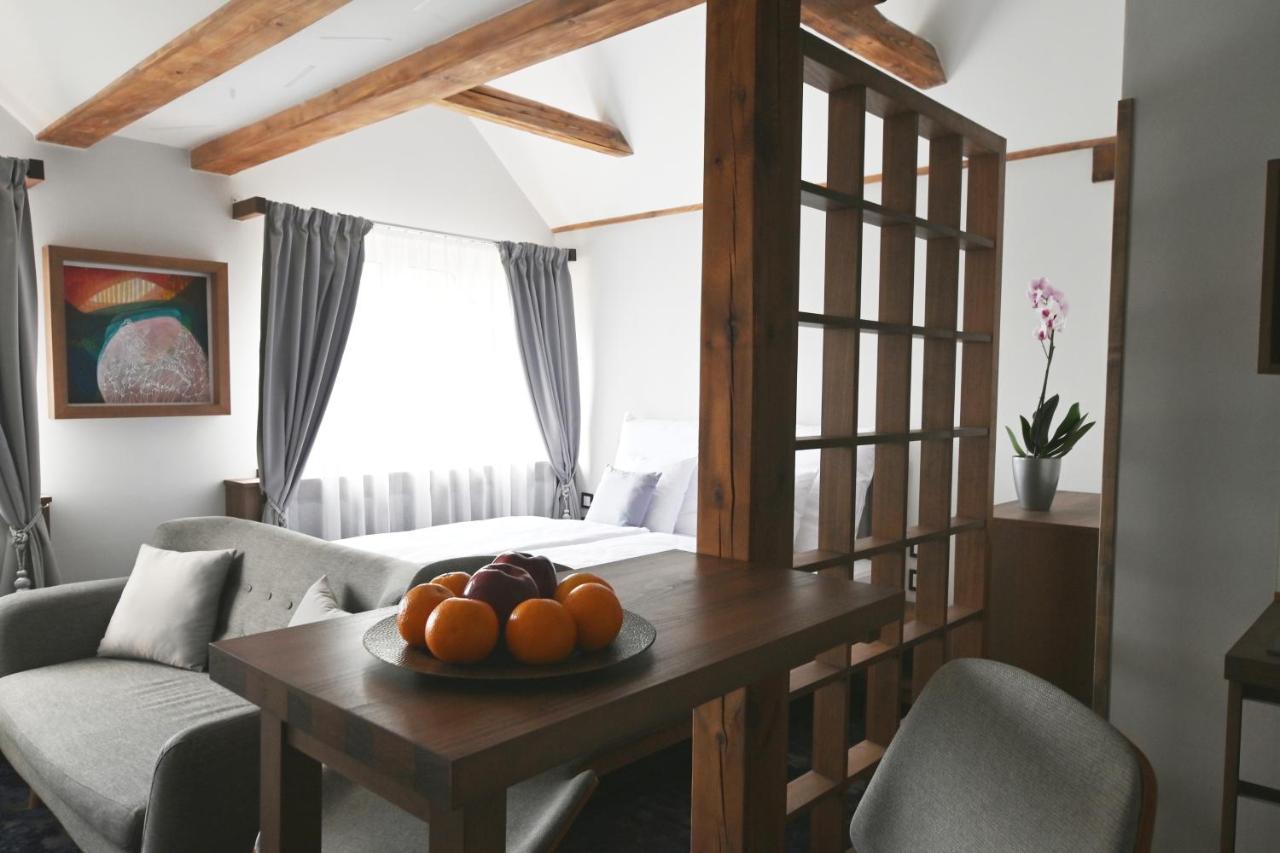 Apartmany Spessart ホムトフ エクステリア 写真