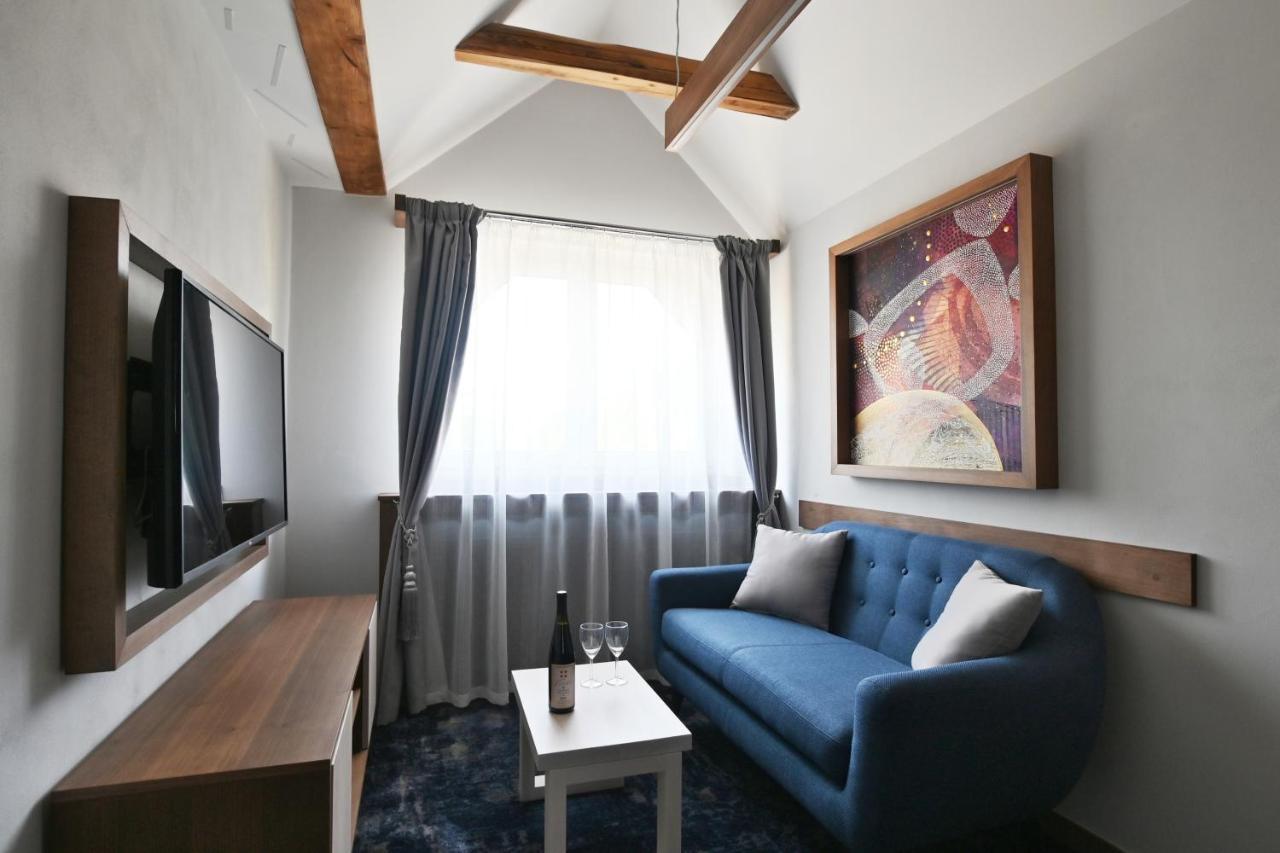 Apartmany Spessart ホムトフ エクステリア 写真